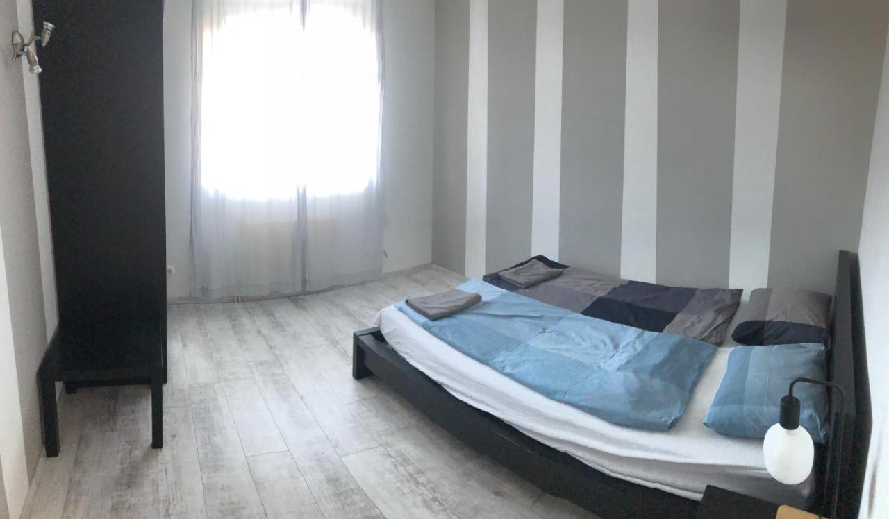 Bright, Spacious Apartment 3 Bedroom, Garage Budapest Esterno foto